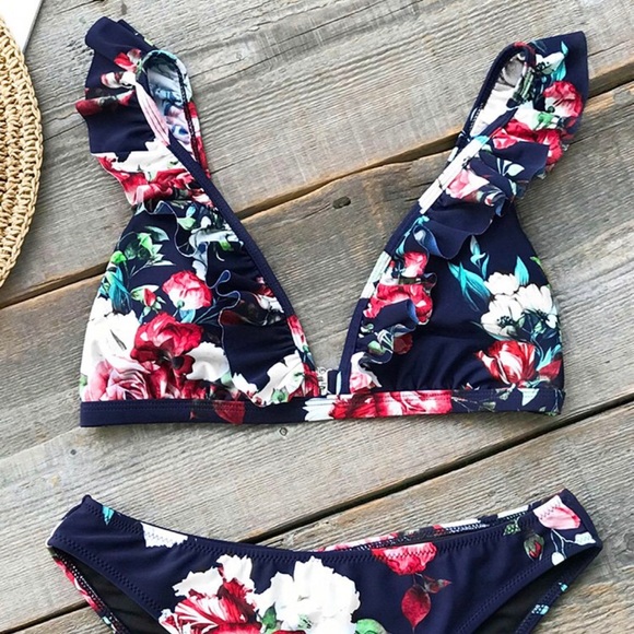 CUPSHE Navy -Floral Ruffle Bikini - Picture 15 of 16
